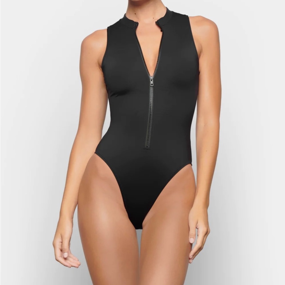 SKIMS Zip Front Sleeveless One Piece Size Medium